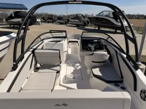Thumbnail von Sea Ray SPX 210