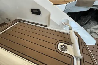 Thumbnail von Sea Ray SLX 250