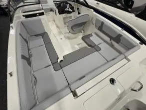 Thumbnail von Bayliner VR4
