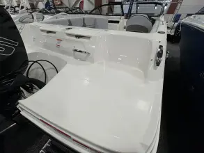 Thumbnail von Bayliner VR4