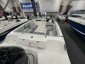 Thumbnail von Bayliner VR4