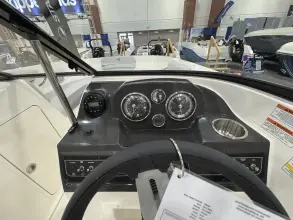 Thumbnail von Bayliner VR4