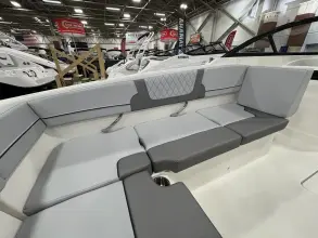Thumbnail von Bayliner VR4