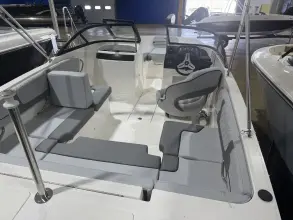 Thumbnail von Bayliner VR4