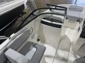 Thumbnail von Bayliner VR4