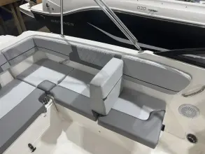 Thumbnail von Bayliner VR4