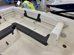 Thumbnail von Bayliner VR4