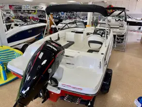 Thumbnail von Bayliner VR4