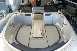 Thumbnail von Bayliner Element M17