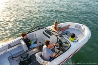 Thumbnail von Bayliner VR4