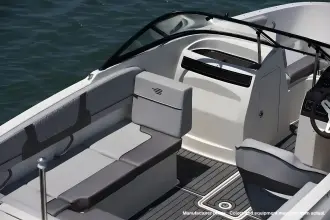 Thumbnail von Bayliner VR4