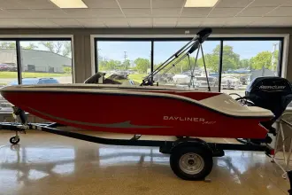 Thumbnail von Bayliner Element M17