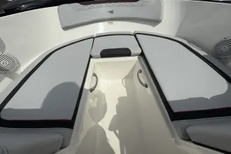 Thumbnail von Bayliner Element M17