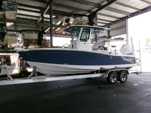 Blackfin 242 HB