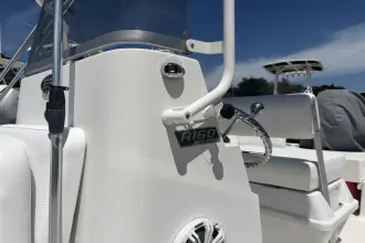 Thumbnail von Robalo R160