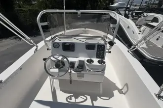 Thumbnail von Robalo R160