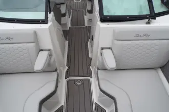 Thumbnail von Sea Ray SDX 270