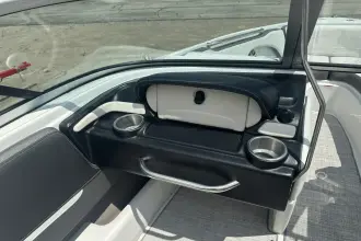 Thumbnail von Crownline 210 SS