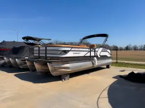 Crest Boats Continental SLS 25'
