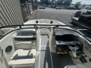 Thumbnail von Bayliner VR5