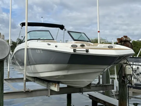 Nauticstar 223 DC