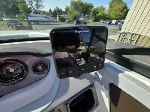 Thumbnail von Sea Ray SDX 220