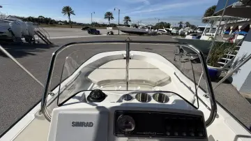 Thumbnail von Boston Whaler 170 Montauk
