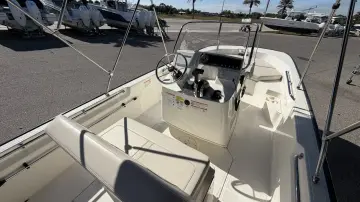 Thumbnail von Boston Whaler 170 Montauk