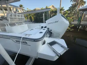 Thumbnail von Boston Whaler 210 Montauk