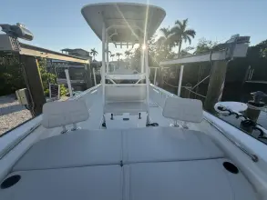 Thumbnail von Boston Whaler 210 Montauk