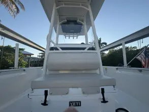 Thumbnail von Boston Whaler 210 Montauk