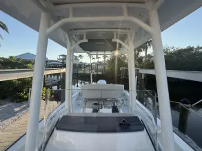 Thumbnail von Boston Whaler 210 Montauk