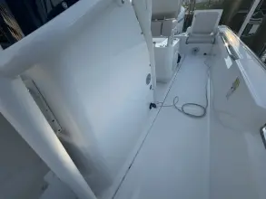 Thumbnail von Boston Whaler 210 Montauk