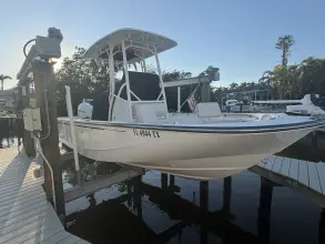 Thumbnail von Boston Whaler 210 Montauk