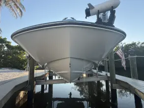 Thumbnail von Boston Whaler 210 Montauk