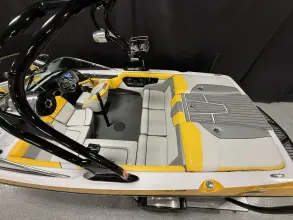 Thumbnail von Ski Nautique 200