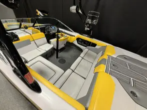 Thumbnail von Ski Nautique 200