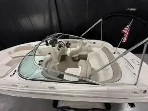 Thumbnail von Sea Ray 200 Sundeck