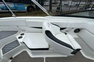 Thumbnail von Sea Ray SPX 210 Outboard