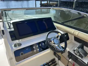Thumbnail von Sea Ray SLX 310 Outboard