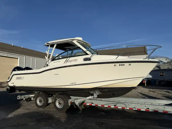 Boston Whaler 285 Conquest Pilothouse