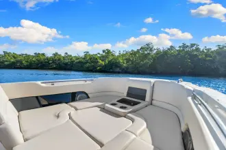 Thumbnail von Boston Whaler 270 Vantage