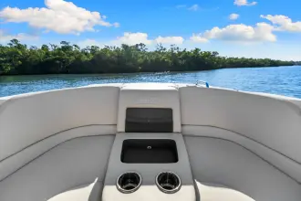 Thumbnail von Boston Whaler 270 Vantage