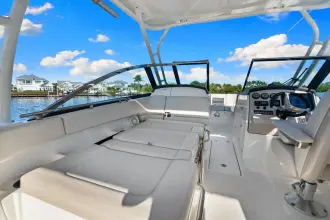 Thumbnail von Boston Whaler 270 Vantage