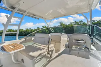 Thumbnail von Boston Whaler 270 Vantage