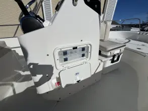 Thumbnail von Boston Whaler 170 Montauk