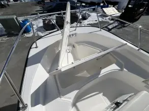 Thumbnail von Boston Whaler 170 Montauk
