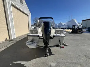 Thumbnail von Boston Whaler 170 Montauk