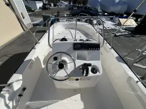 Thumbnail von Boston Whaler 170 Montauk