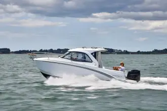 Beneteau Antares 7